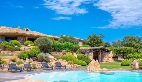 Vacances Villa de luxe Ste Lucie De Porto Vecchio 8&nbsp;Pièces 350&nbsp;m²