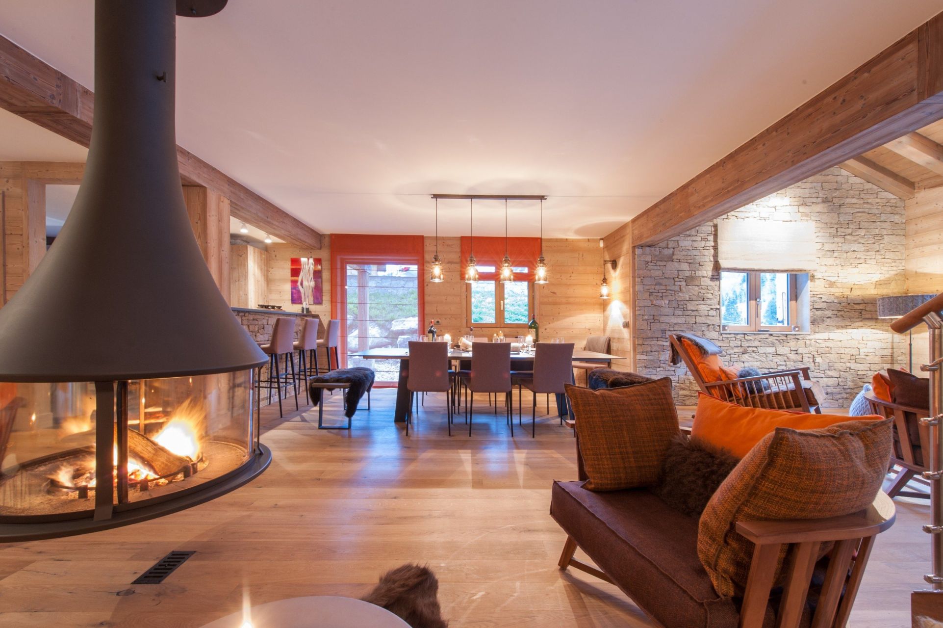 chalet de luxe 7 Pièces en location saisonnière sur MERIBEL LES ALLUES (73550)