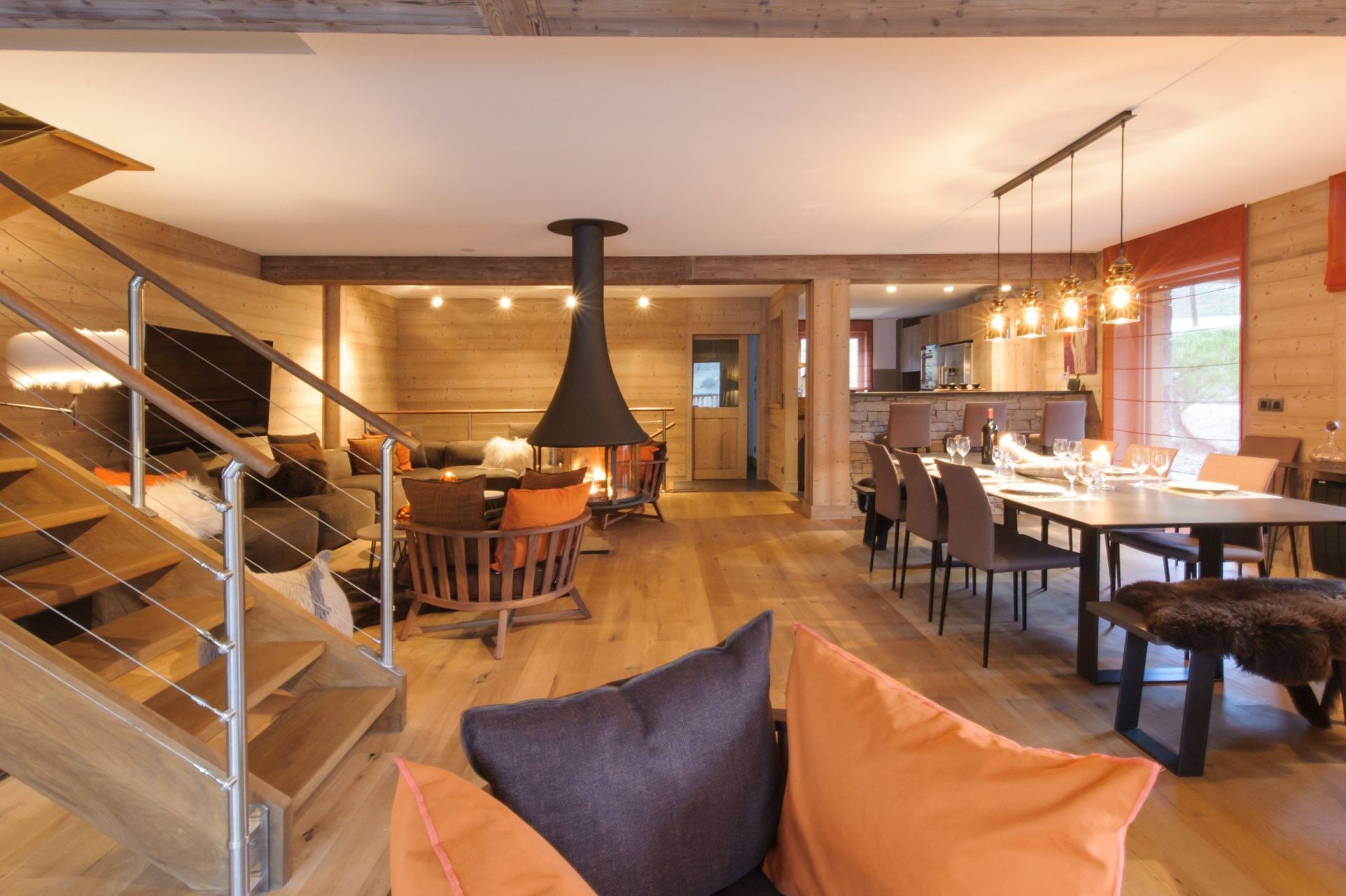 chalet de luxe 7 Pièces en location saisonnière sur MERIBEL LES ALLUES (73550)