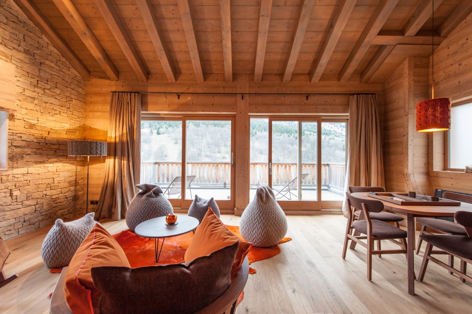 chalet de luxe 7 Pièces en location saisonnière sur MERIBEL LES ALLUES (73550)