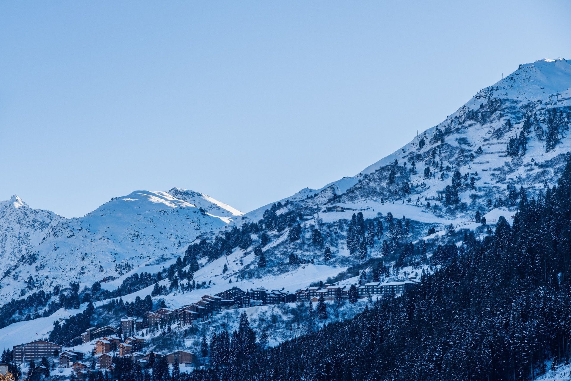 chalet de luxe 7 Pièces en location saisonnière sur MERIBEL LES ALLUES (73550)