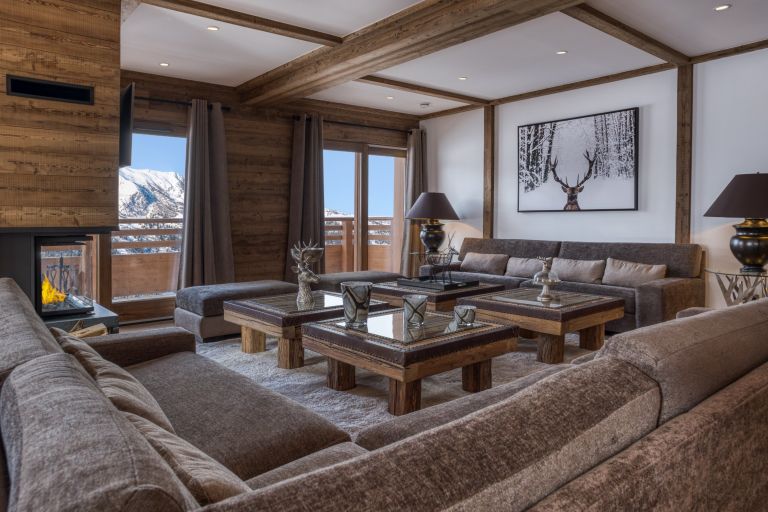 luxury chalet 9 Rooms for seasonal rent on MERIBEL LES ALLUES (73550)