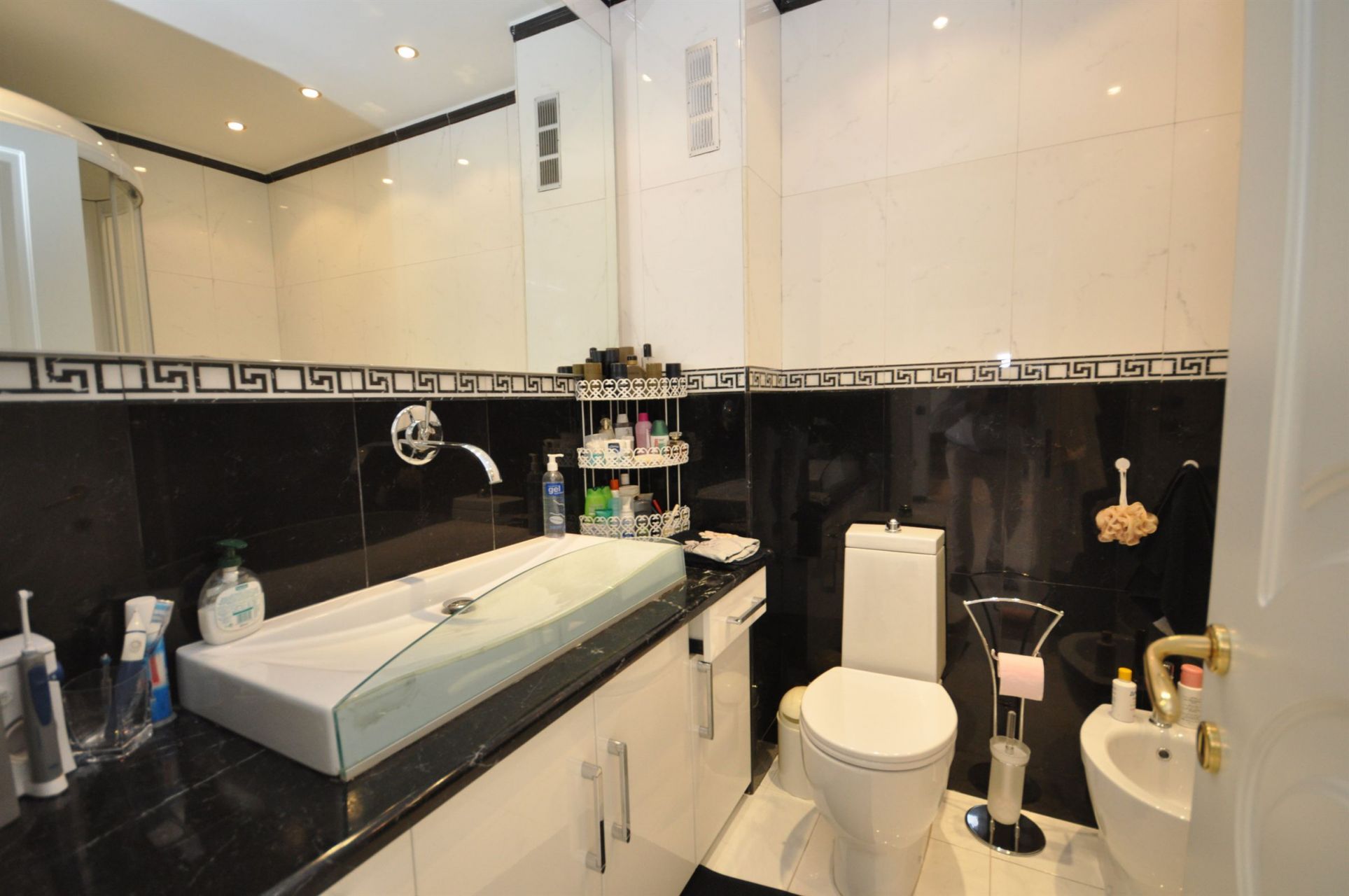 luxury apartment 2 Rooms for sale on MONACO (98000)