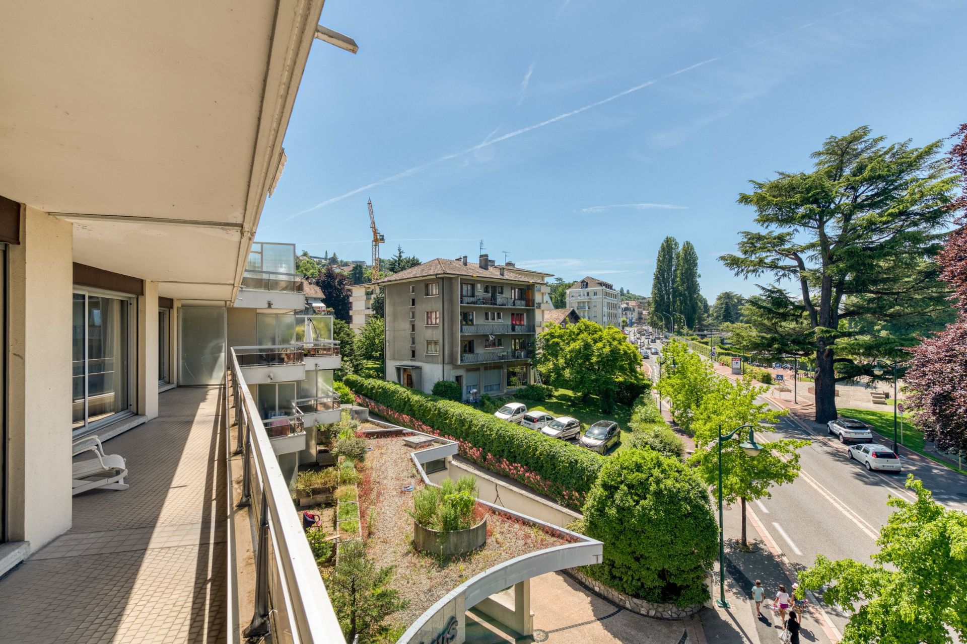 luxury apartment 6 Rooms for sale on EVIAN LES BAINS (74500)
