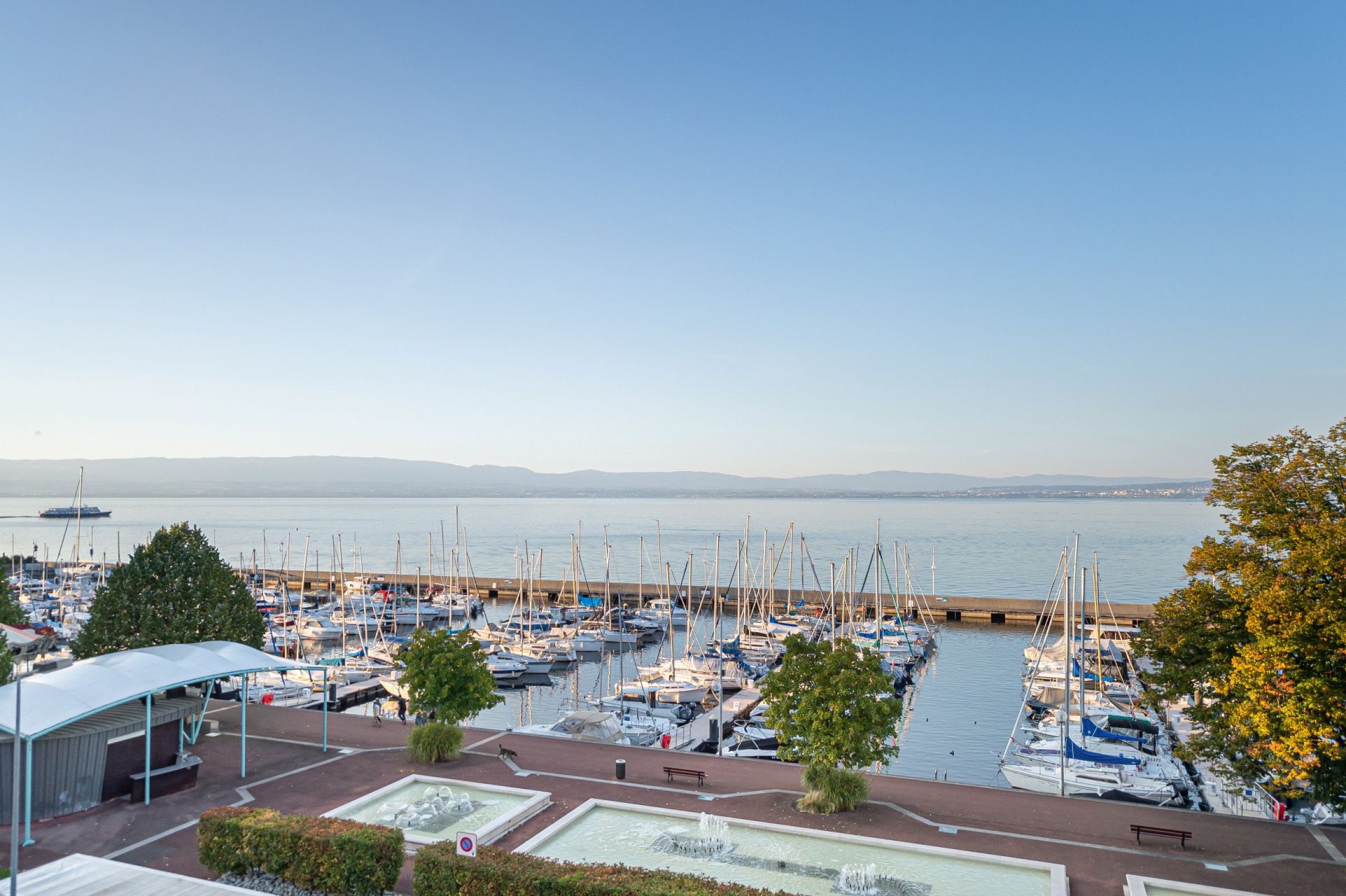 luxury apartment 4 Rooms for sale on EVIAN LES BAINS (74500)