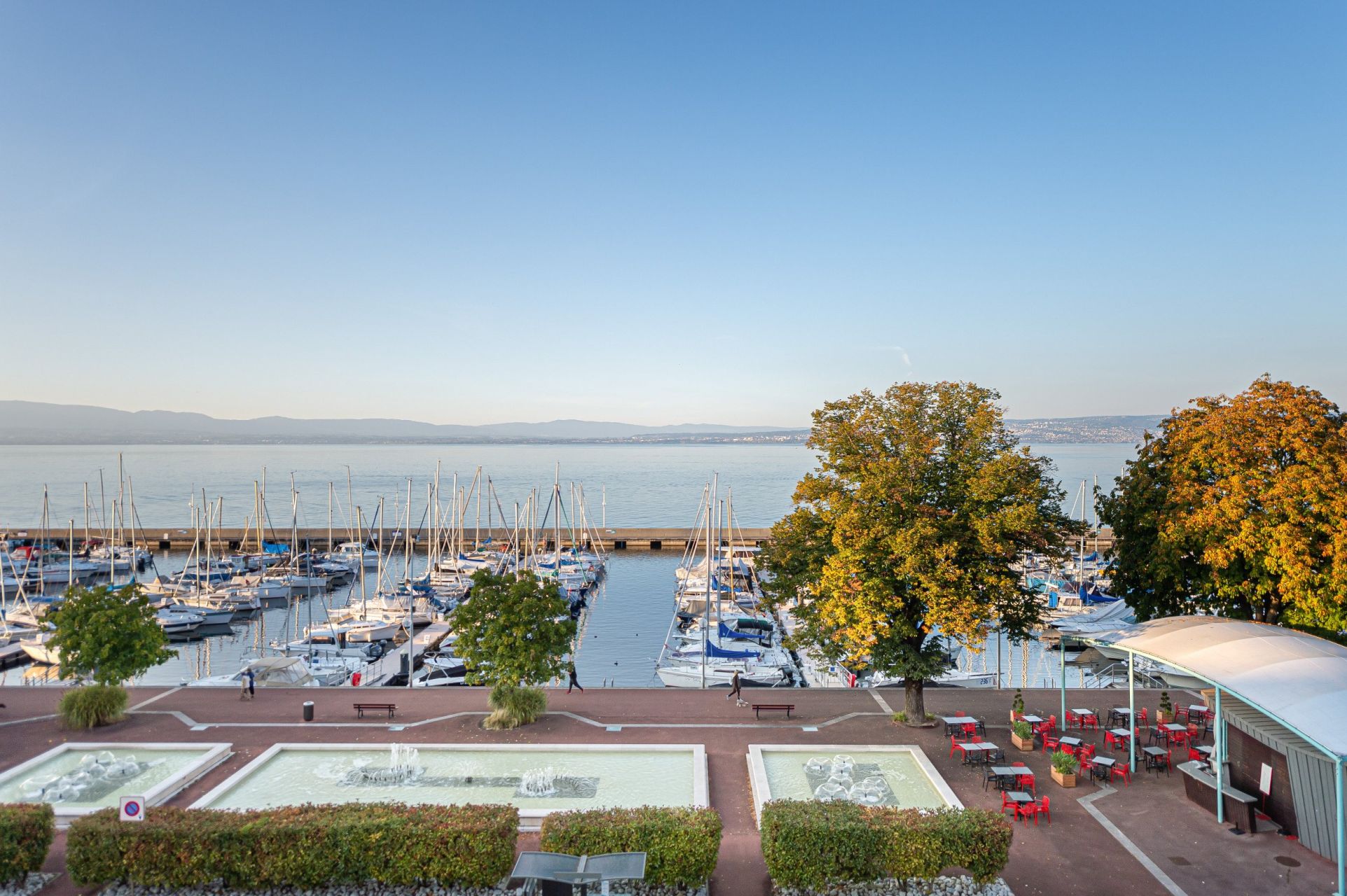 luxury apartment 4 Rooms for sale on EVIAN LES BAINS (74500)