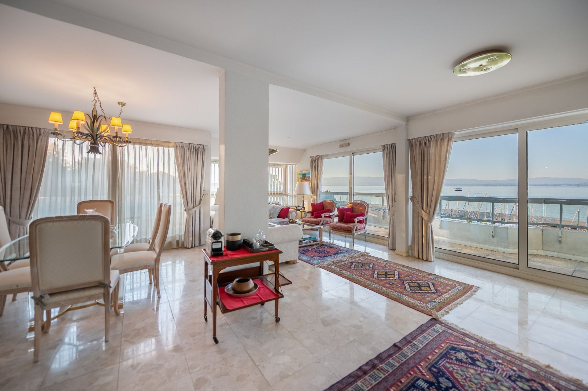 luxury apartment 4 Rooms for sale on EVIAN LES BAINS (74500)
