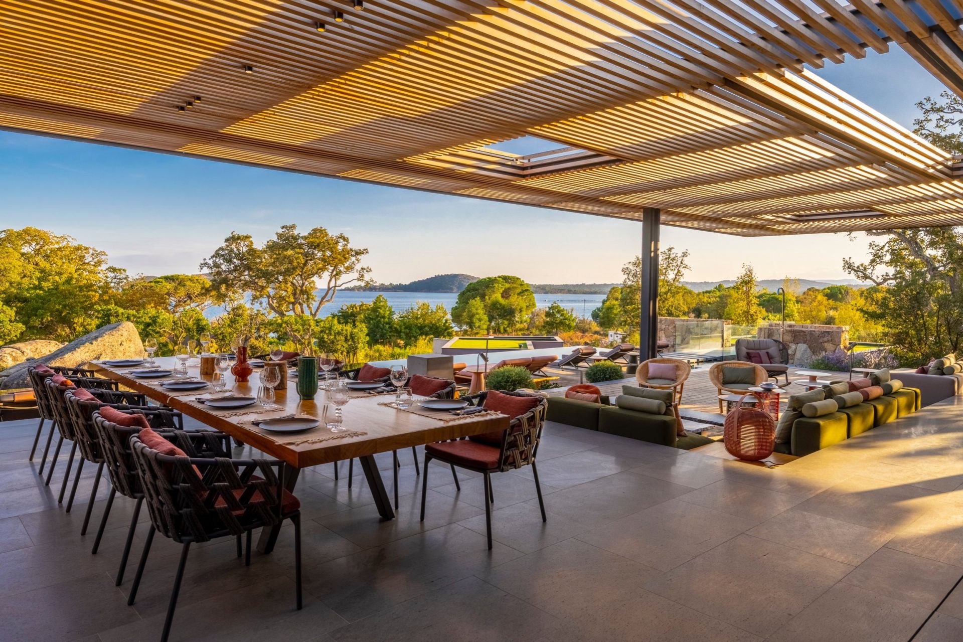 villa de luxe 9 Pièces en location saisonnière sur STE LUCIE DE PORTO VECCHIO (20144)