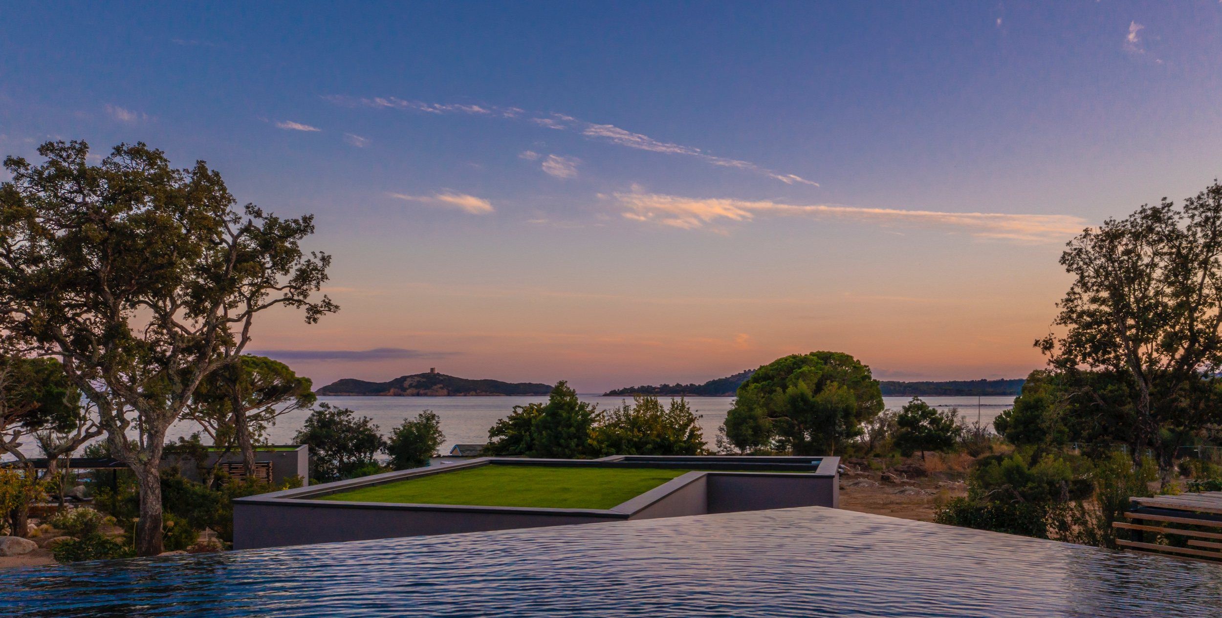 villa de luxe 9 Pièces en location saisonnière sur STE LUCIE DE PORTO VECCHIO (20144)