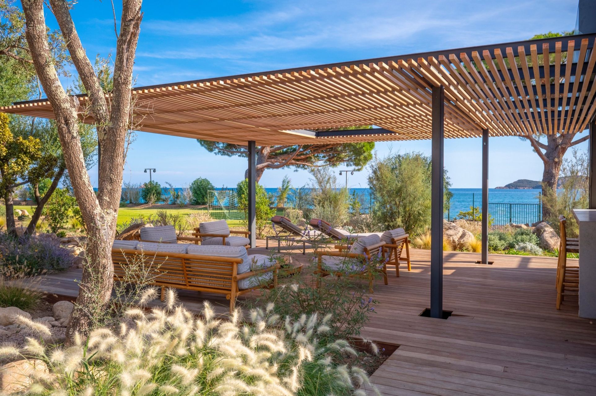 villa de luxe 9 Pièces en location saisonnière sur STE LUCIE DE PORTO VECCHIO (20144)