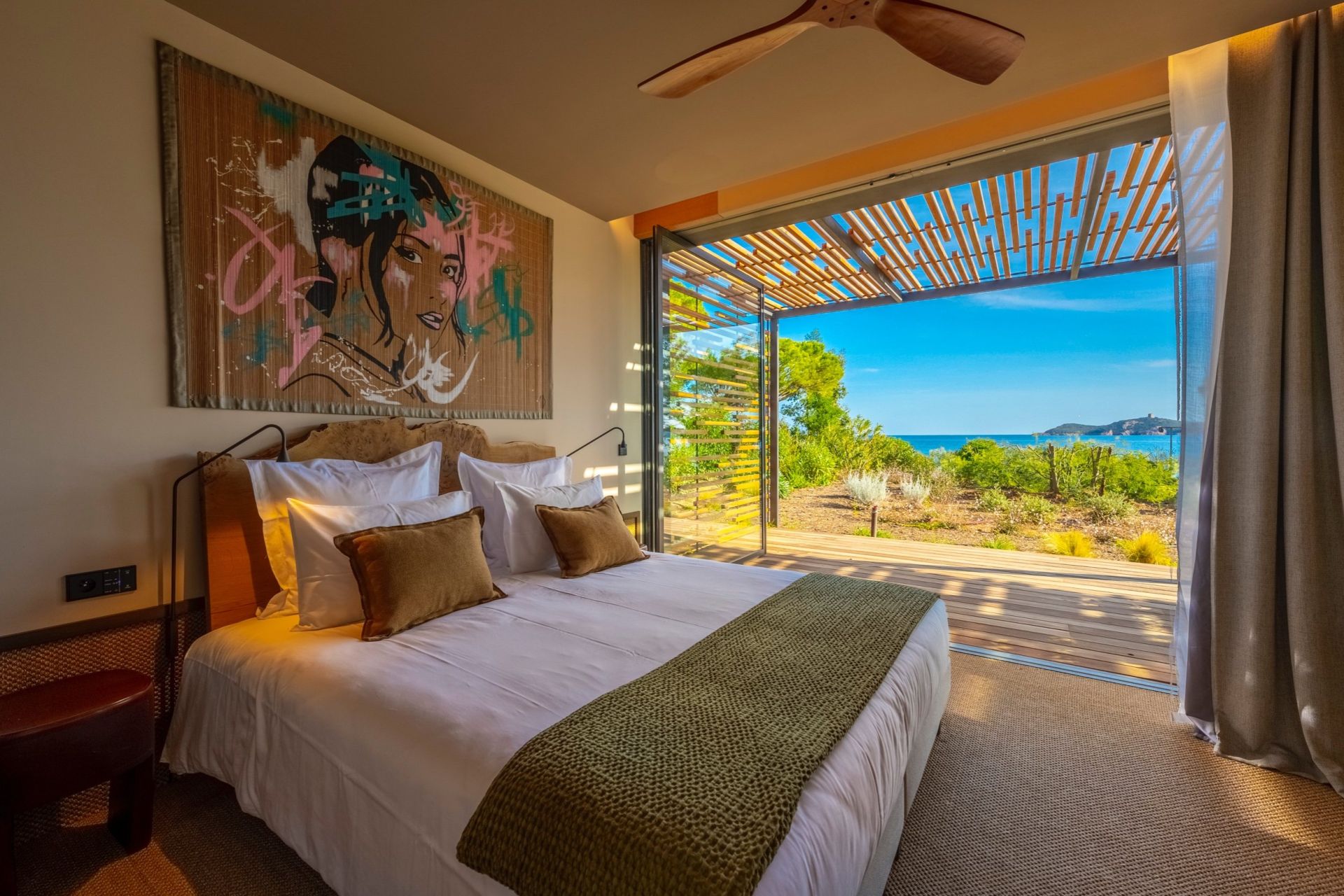 villa de luxe 9 Pièces en location saisonnière sur STE LUCIE DE PORTO VECCHIO (20144)