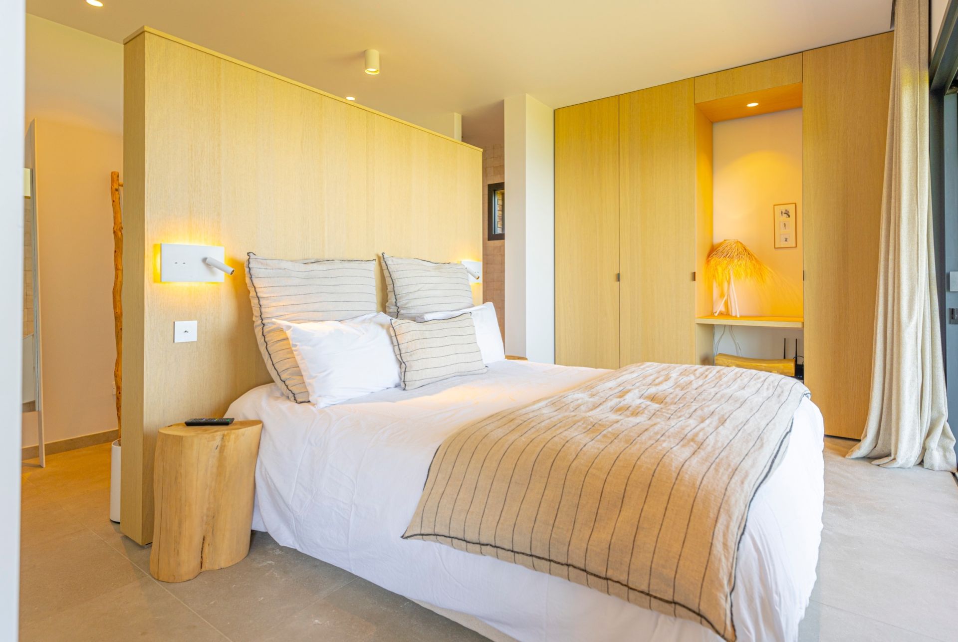 villa de luxe 8 Pièces en location saisonnière sur PORTO VECCHIO (20137)