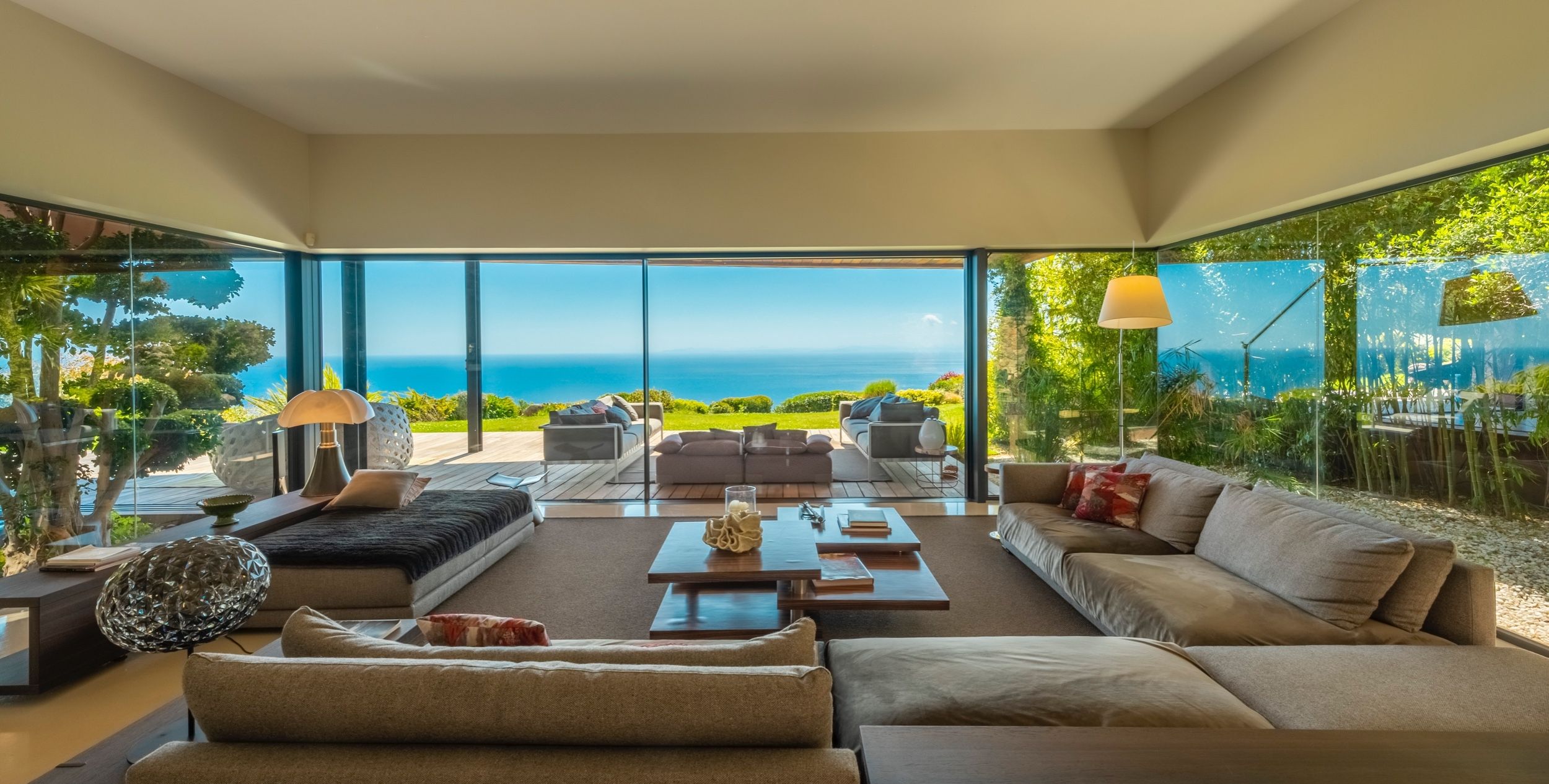 villa de luxe 10 Pièces en location saisonnière sur PORTO VECCHIO (20137)