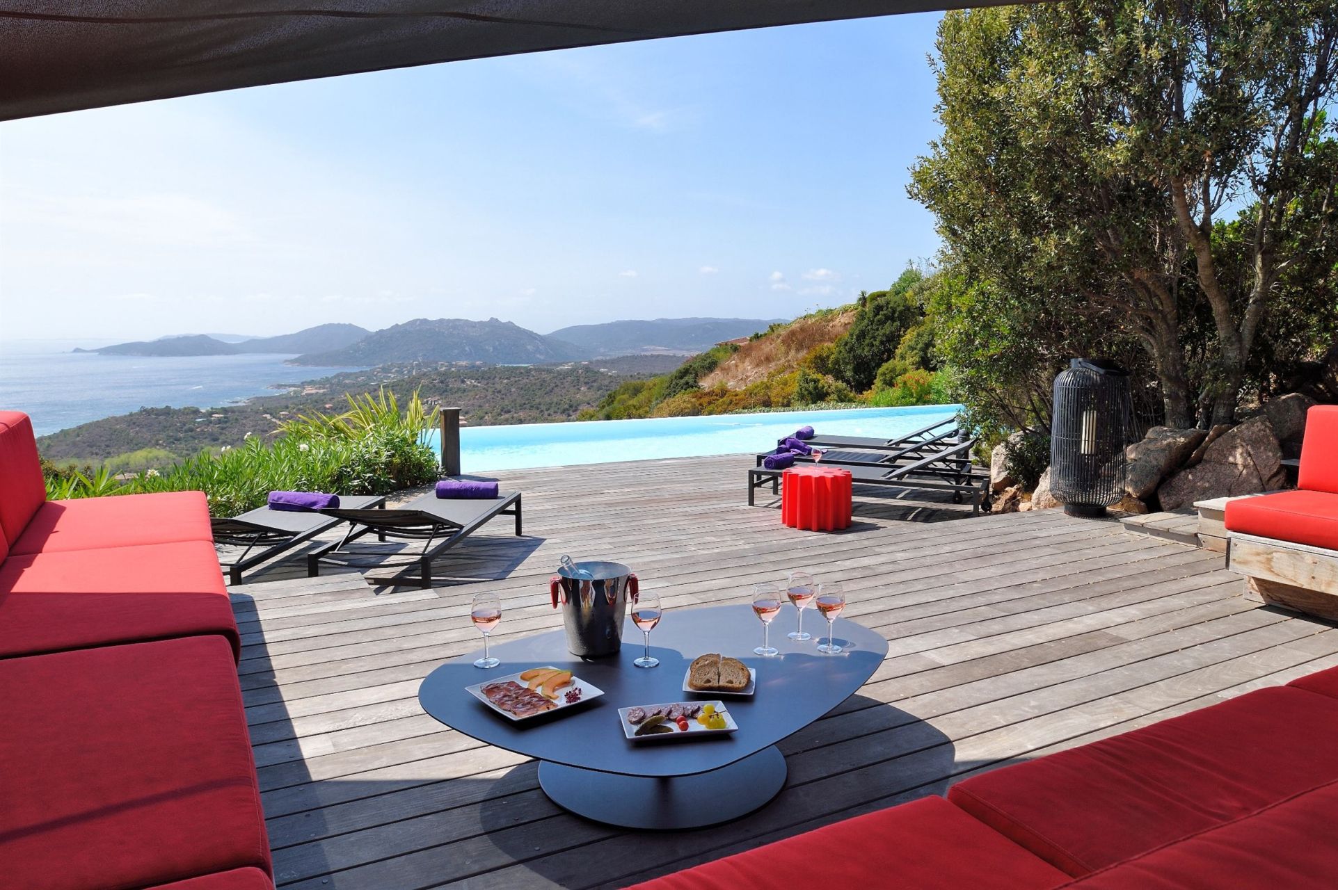 villa de luxe 10 Pièces en location saisonnière sur PORTO VECCHIO (20137)