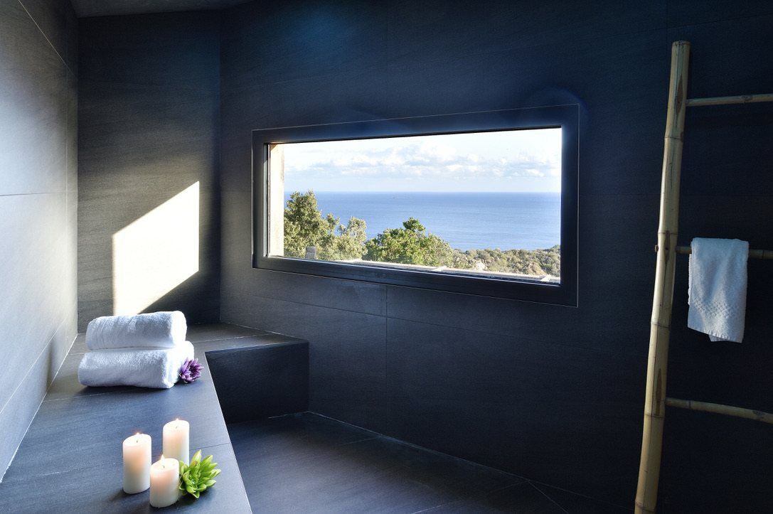 villa de luxe 10 Pièces en location saisonnière sur PORTO VECCHIO (20137)