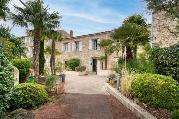 Sale Mill Le Gua 17 Rooms 693 m²