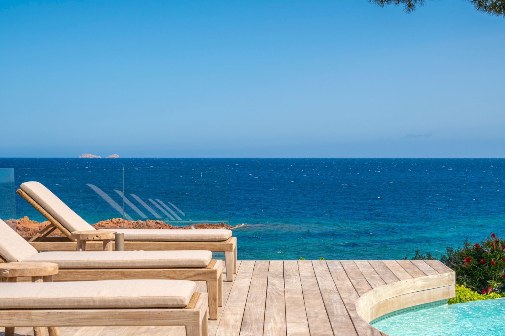 villa de luxe 7 Pièces en location saisonnière sur PORTO VECCHIO (20137)