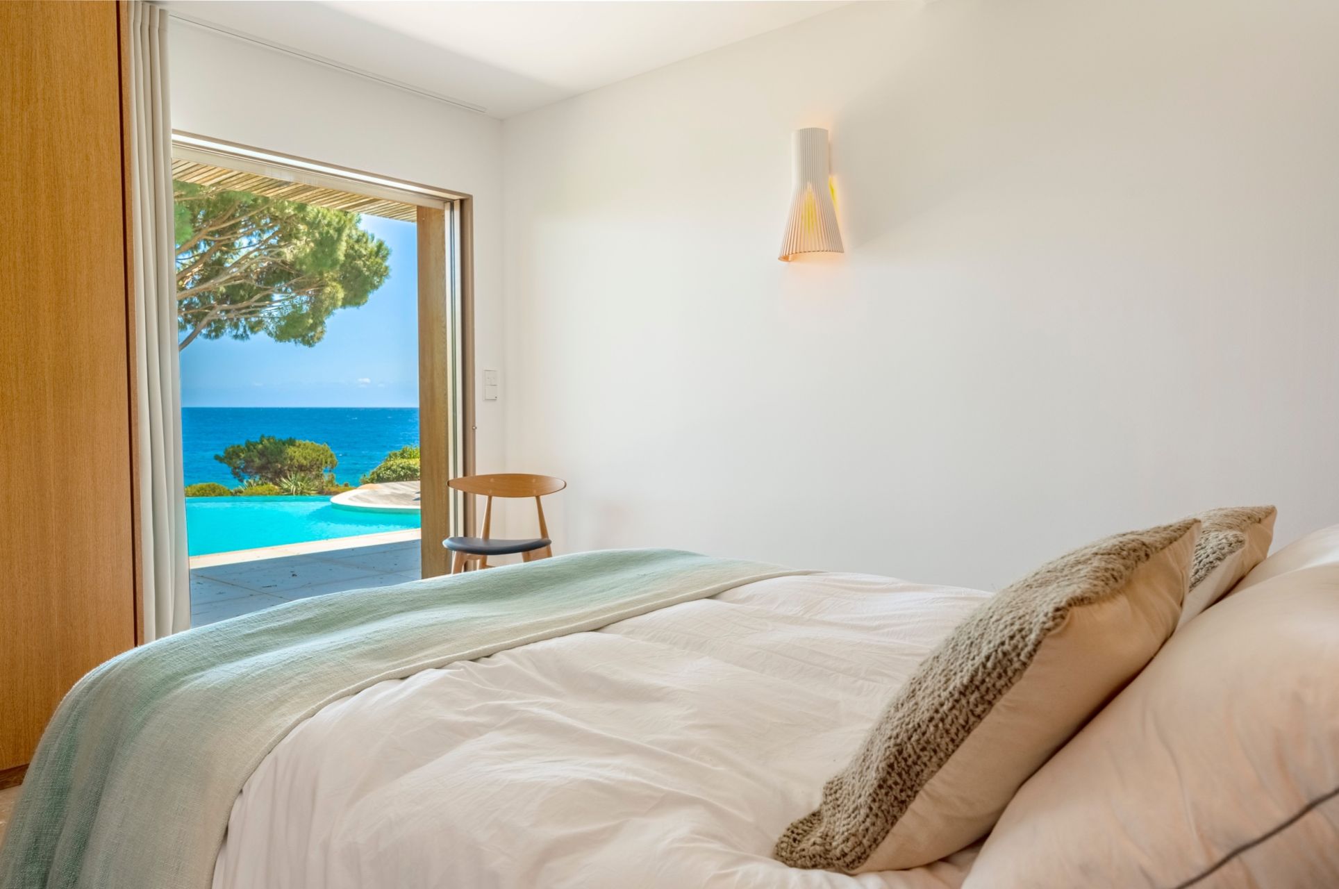 villa de luxe 7 Pièces en location saisonnière sur PORTO VECCHIO (20137)