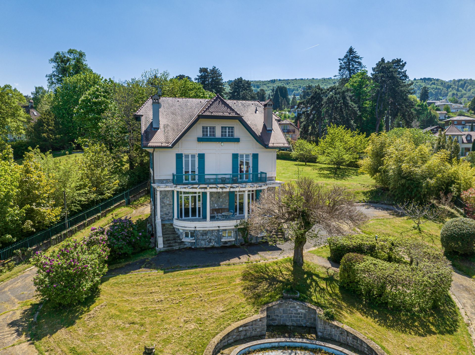 luxury house 13 Rooms for sale on EVIAN LES BAINS (74500)