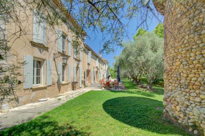 Sale Luxury property Aix-en-Provence 20 Rooms 900 m²