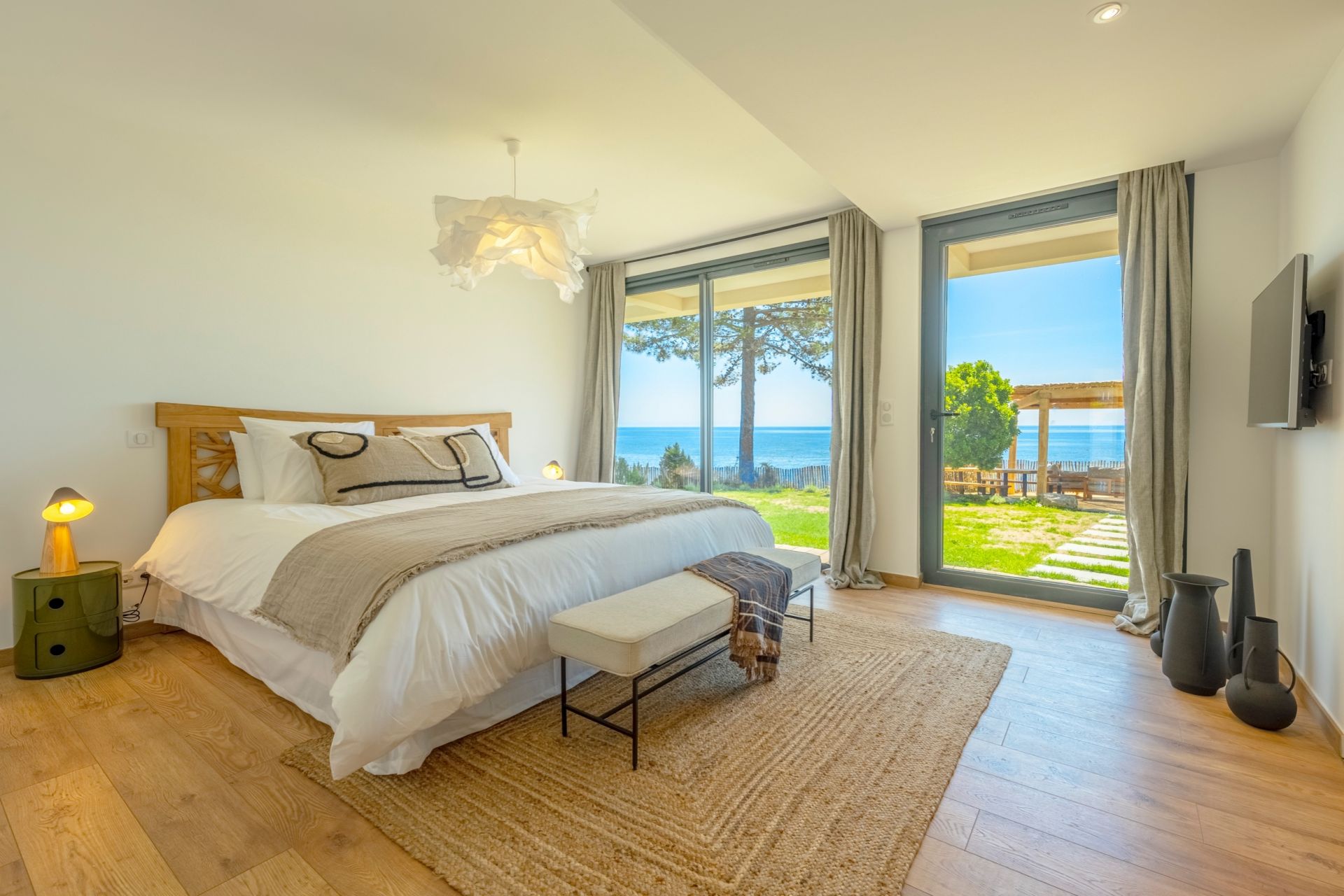 villa de luxe 7 Pièces en location saisonnière sur SARI SOLENZARA (20145)