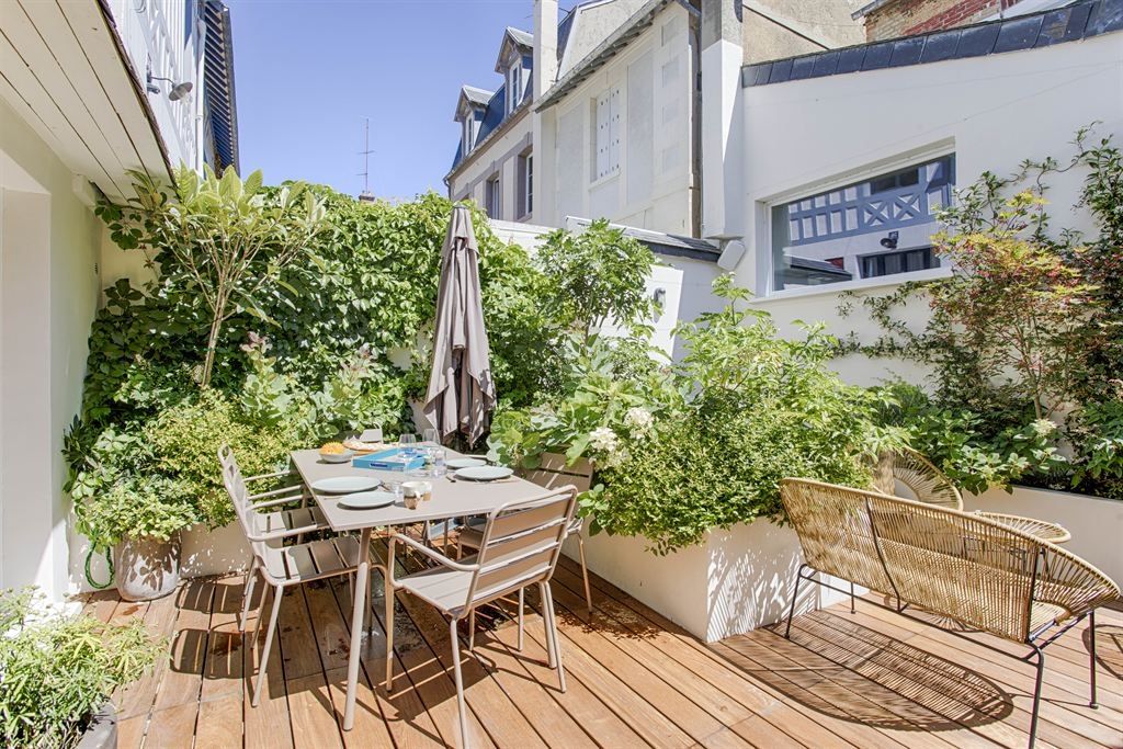 maison de luxe 7 Pièces en location saisonnière sur DEAUVILLE (14800)