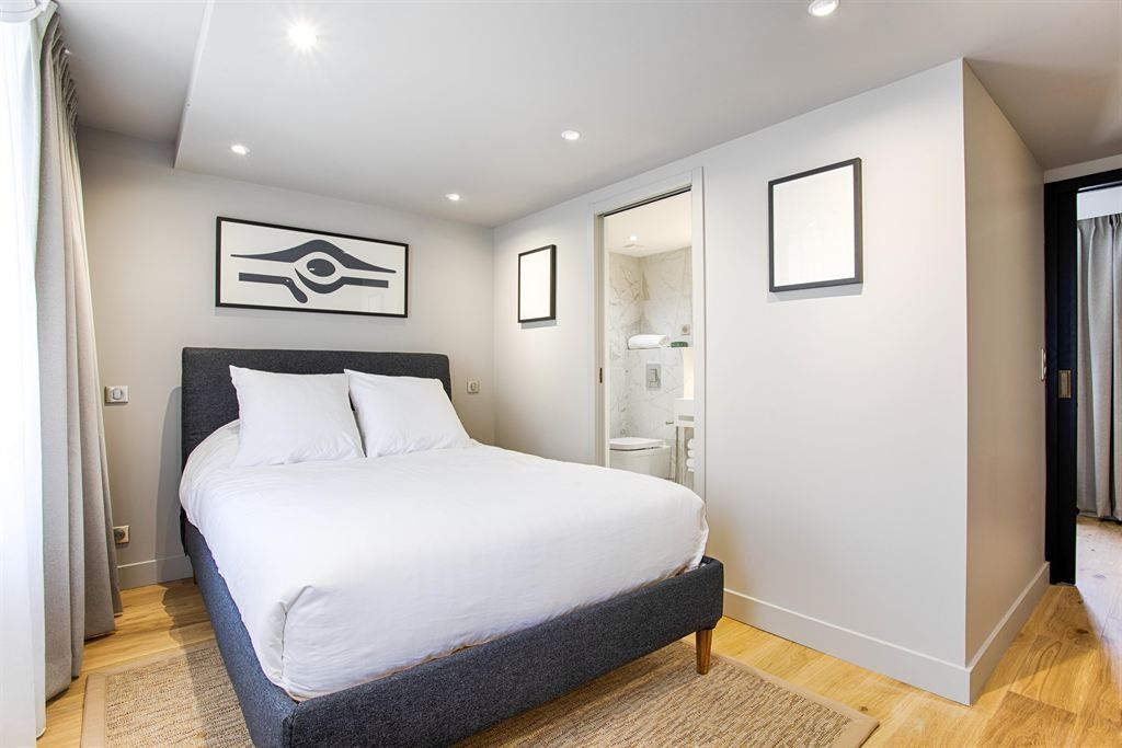 luxury house 7 Rooms for seasonal rent on DEAUVILLE (14800)