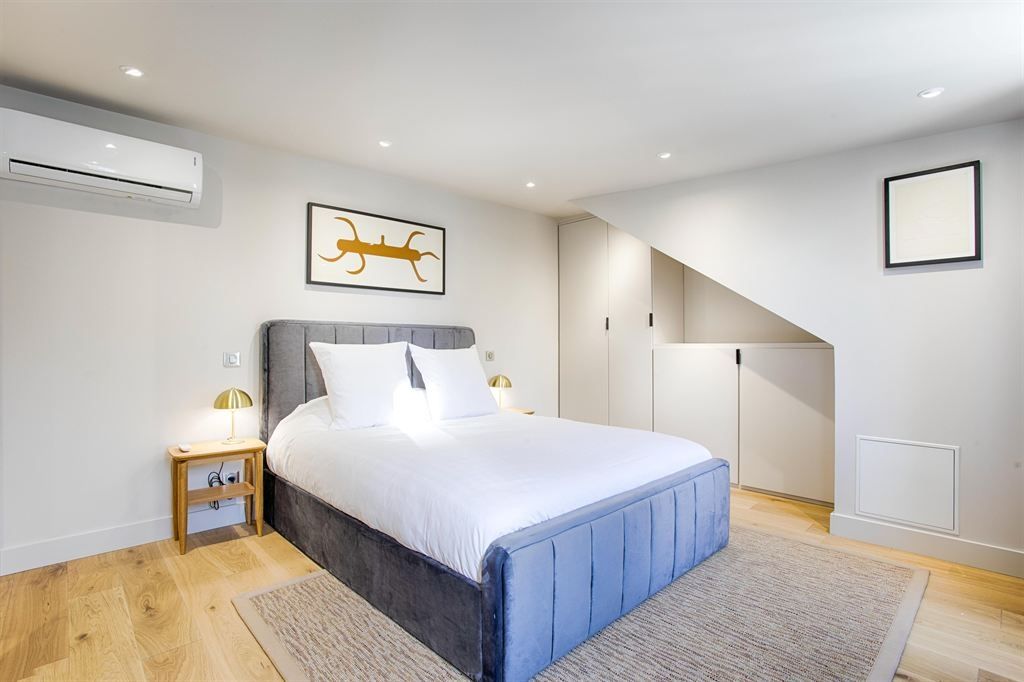 luxury house 7 Rooms for seasonal rent on DEAUVILLE (14800)