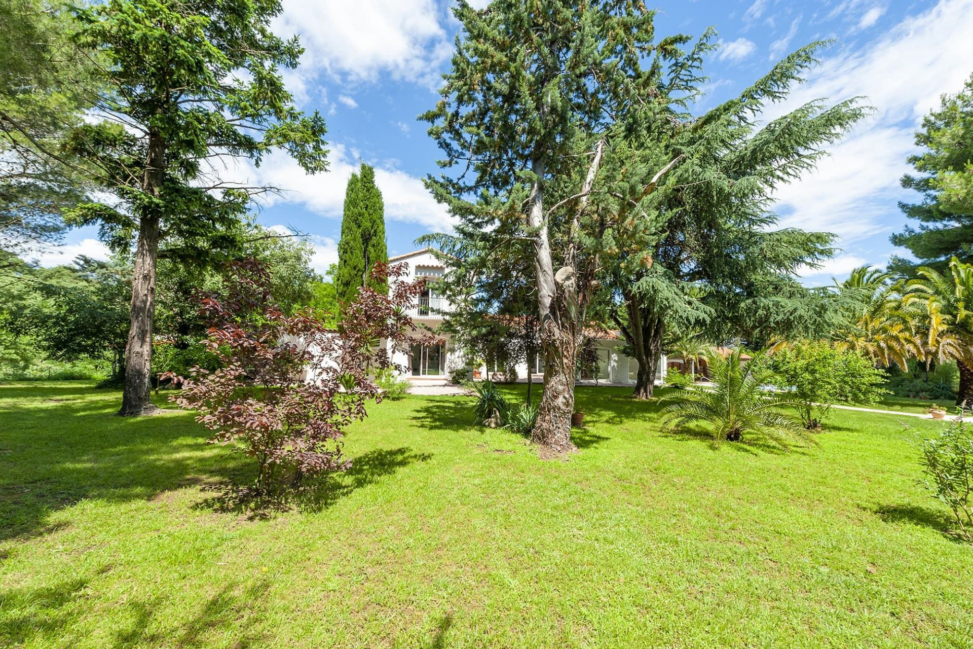 luxury house 8 Rooms for sale on SOREDE (66690)