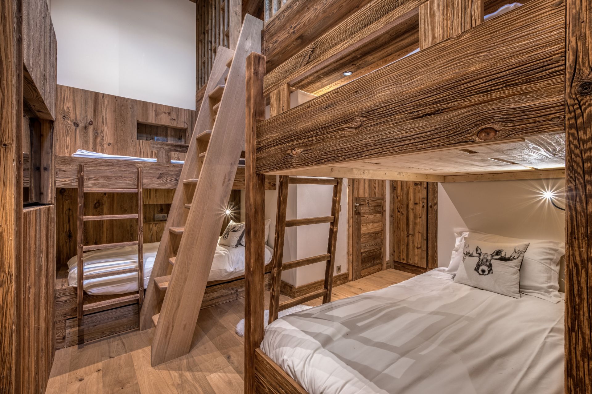 penthouse 8 Rooms for seasonal rent on COURCHEVEL (73120)