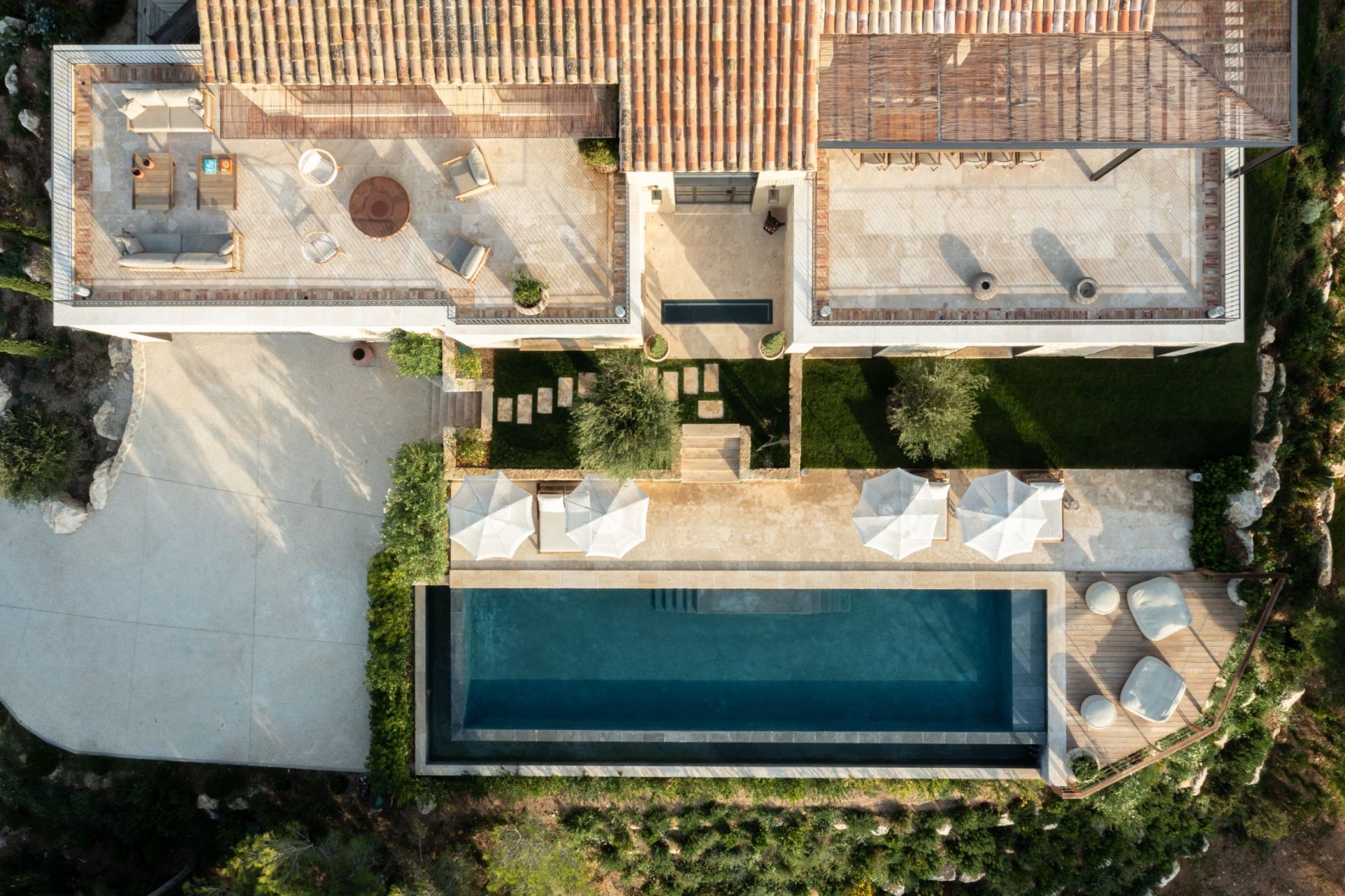 luxury house 6 Rooms for seasonal rent on PARADOU (13520)