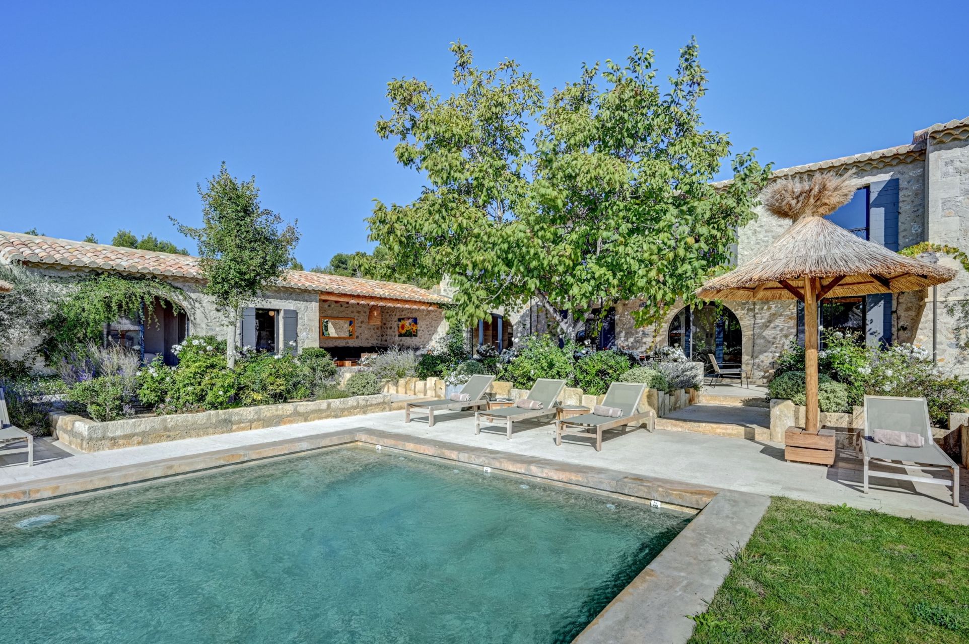 mas 6 Rooms for seasonal rent on MAUSSANE LES ALPILLES (13520)