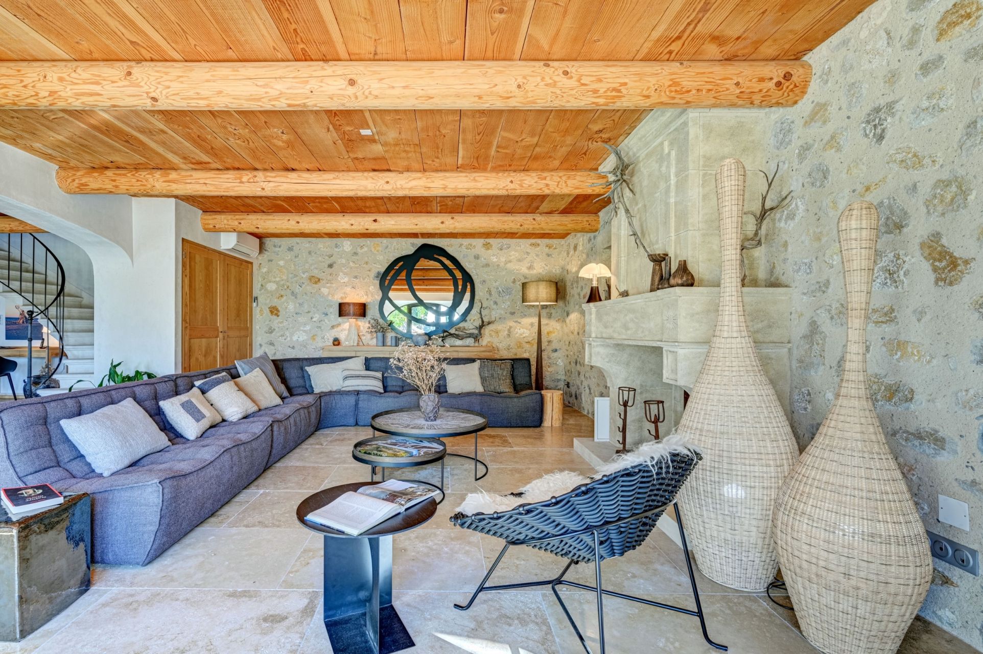 mas 6 Rooms for seasonal rent on MAUSSANE LES ALPILLES (13520)