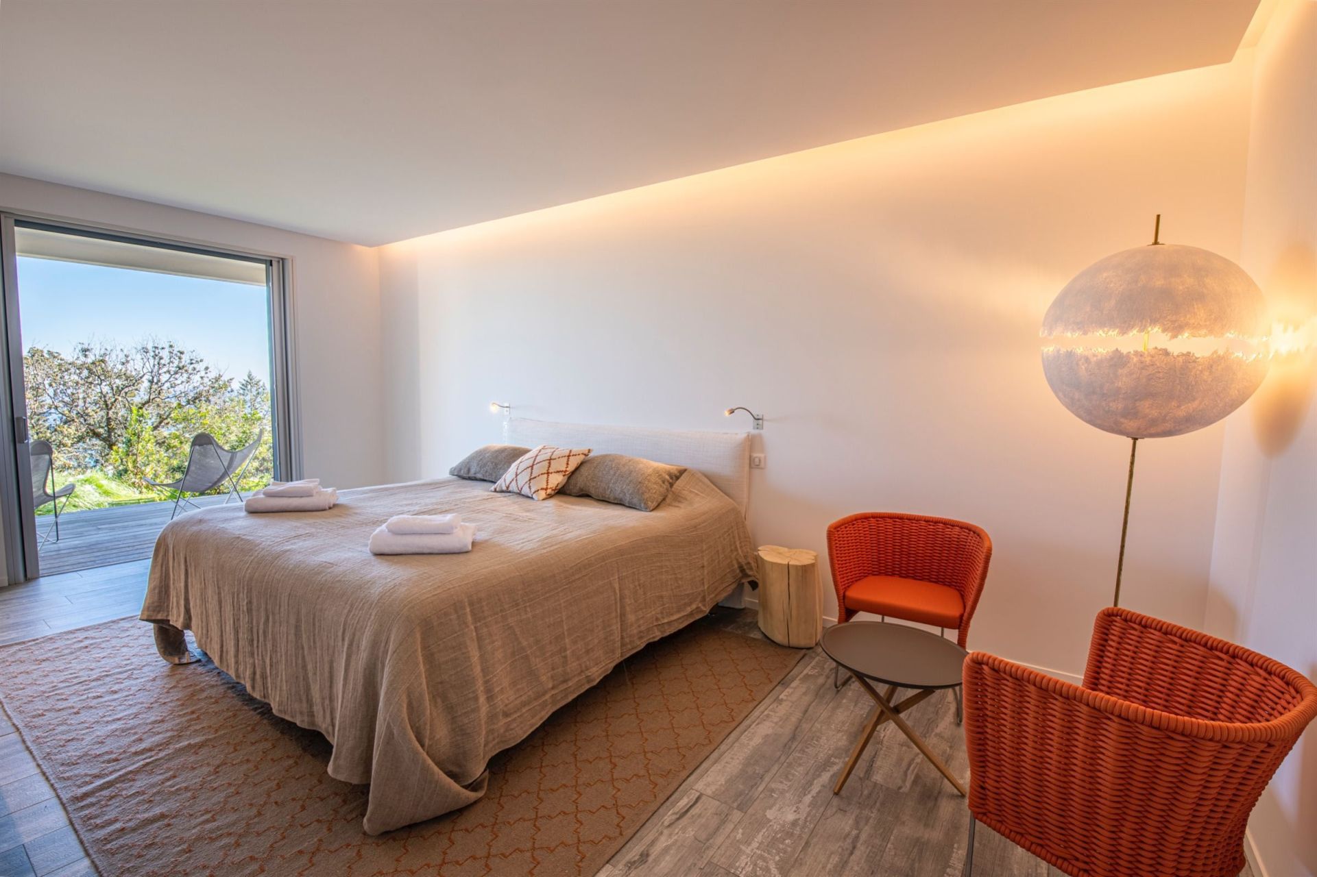 villa de luxe 9 Pièces en location saisonnière sur PORTO VECCHIO (20137)