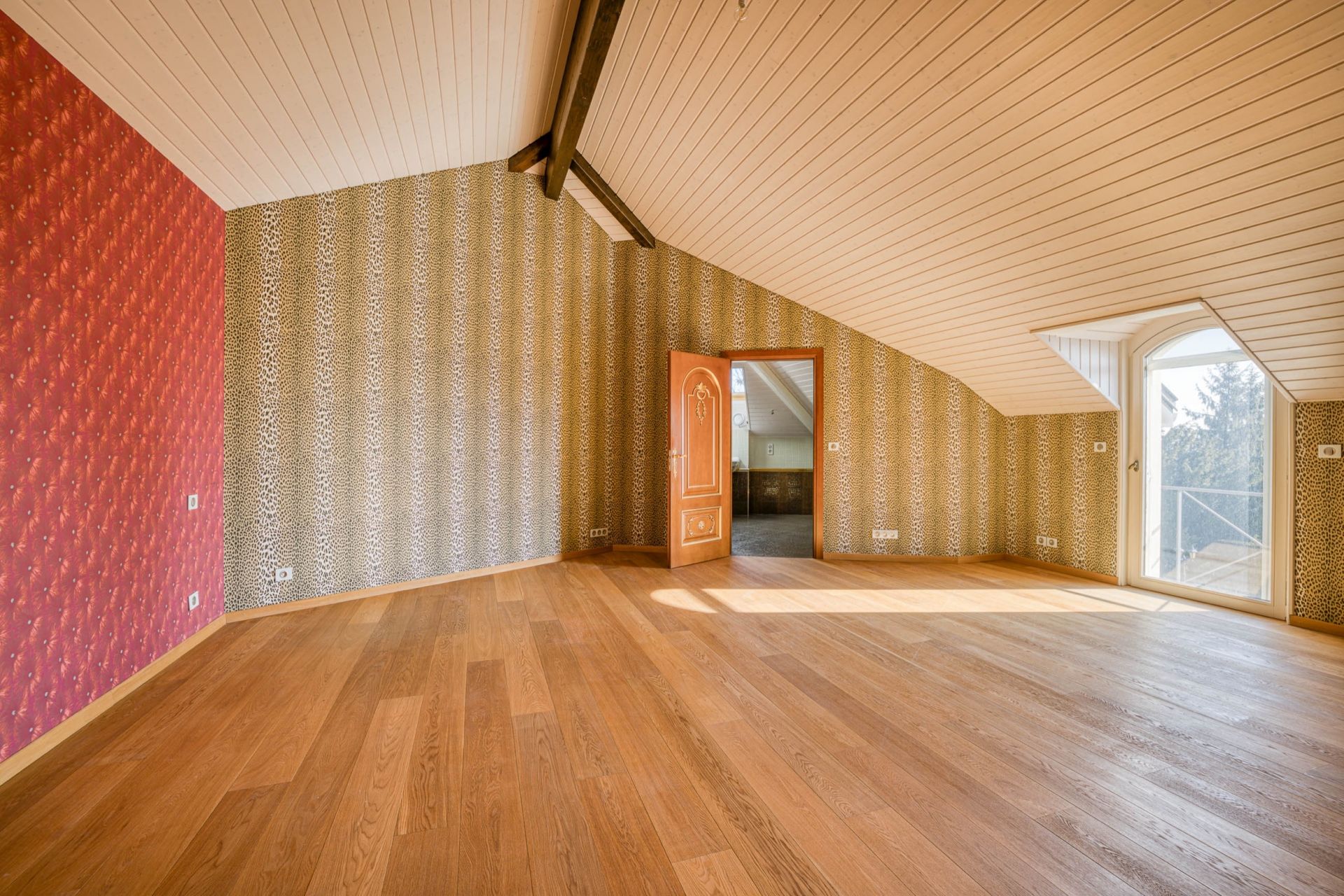 architect's house 20 Rooms for sale on GEX (01170)