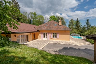 Sale Architect's house Gex 20 Rooms 480 m²