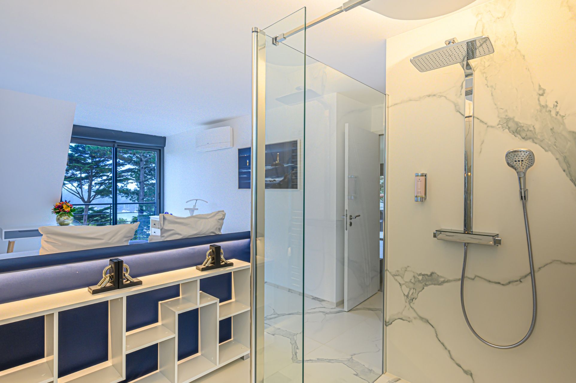 luxury property 14 Rooms for seasonal rent on GUIDEL (56520)