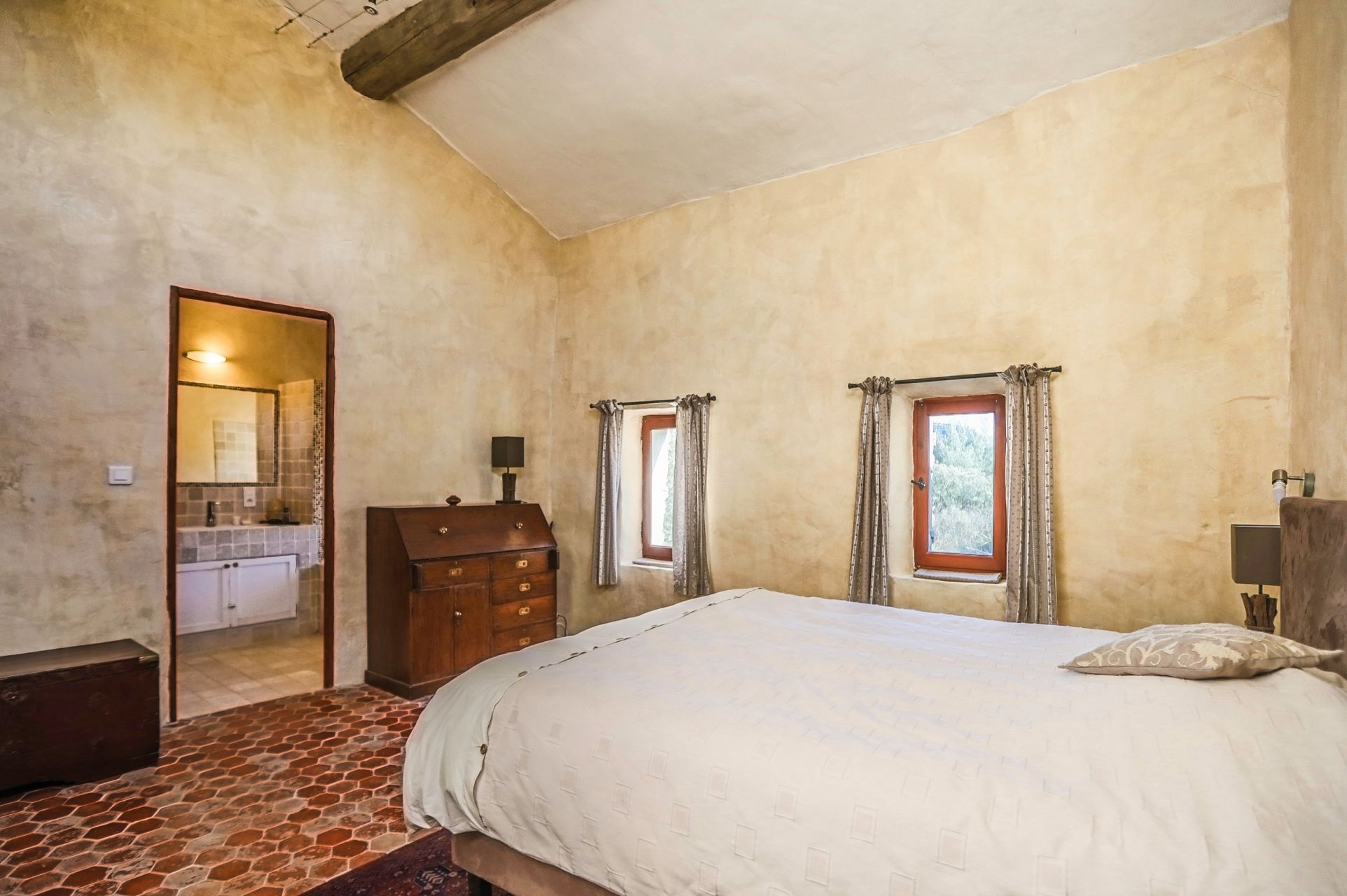 maison de luxe 12 Pièces en vente sur SAUMANE DE VAUCLUSE (84800)