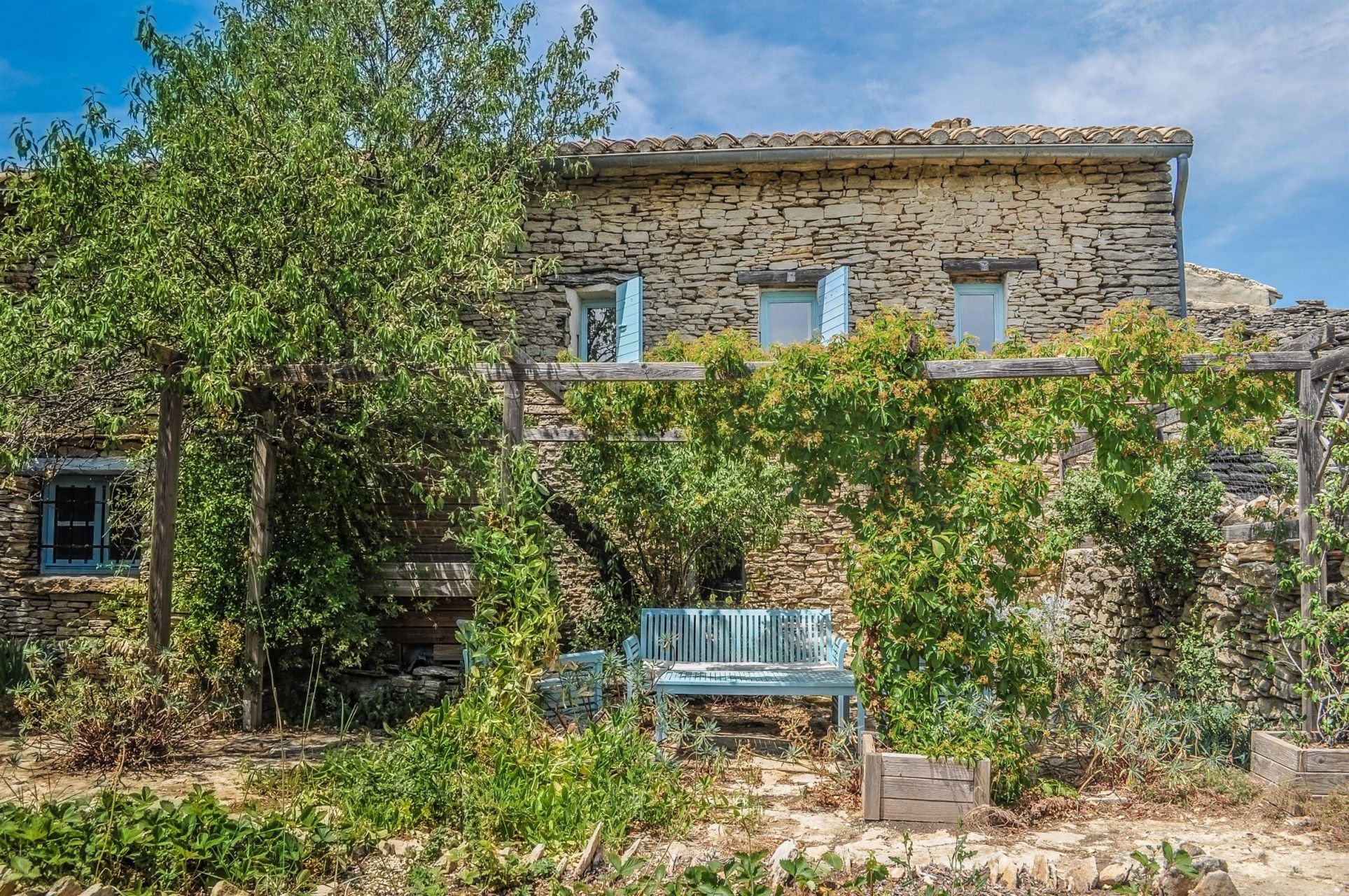 maison de luxe 12 Pièces en vente sur SAUMANE DE VAUCLUSE (84800)
