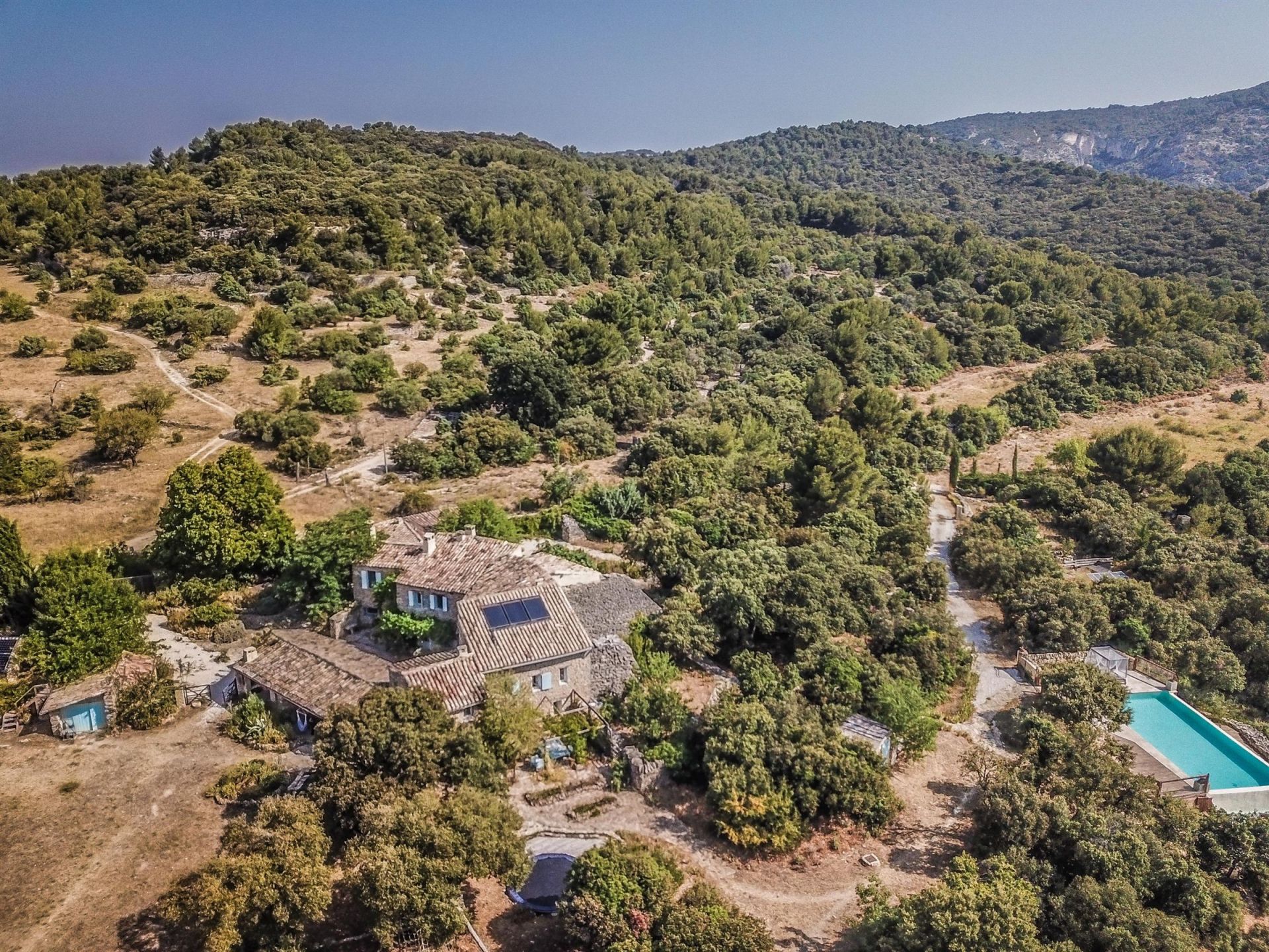 maison de luxe 12 Pièces en vente sur SAUMANE DE VAUCLUSE (84800)