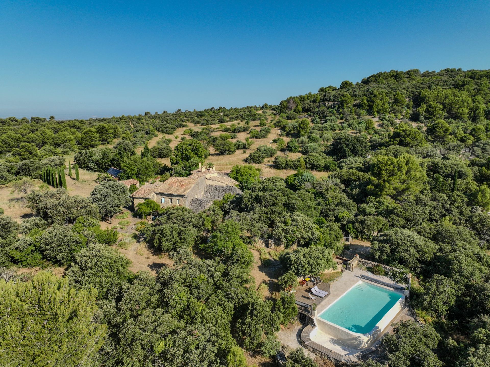 maison de luxe 12 Pièces en vente sur SAUMANE DE VAUCLUSE (84800)