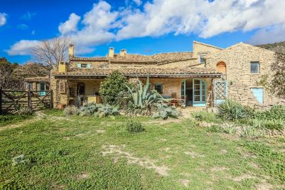 Vente Maison de luxe Saumane-de-Vaucluse 12&nbsp;Pièces 350&nbsp;m²