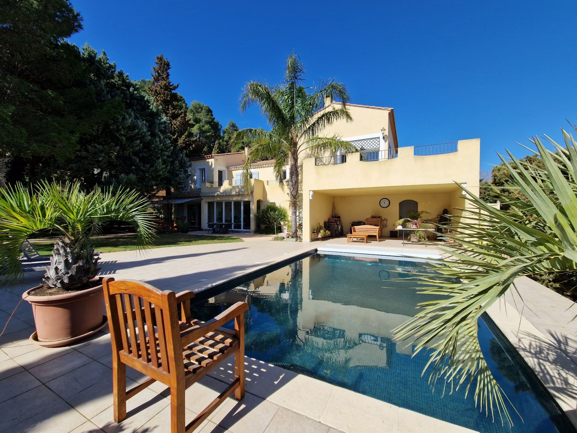 maison de luxe 10 Pièces en vente sur PEYRIAC DE MER (11440)