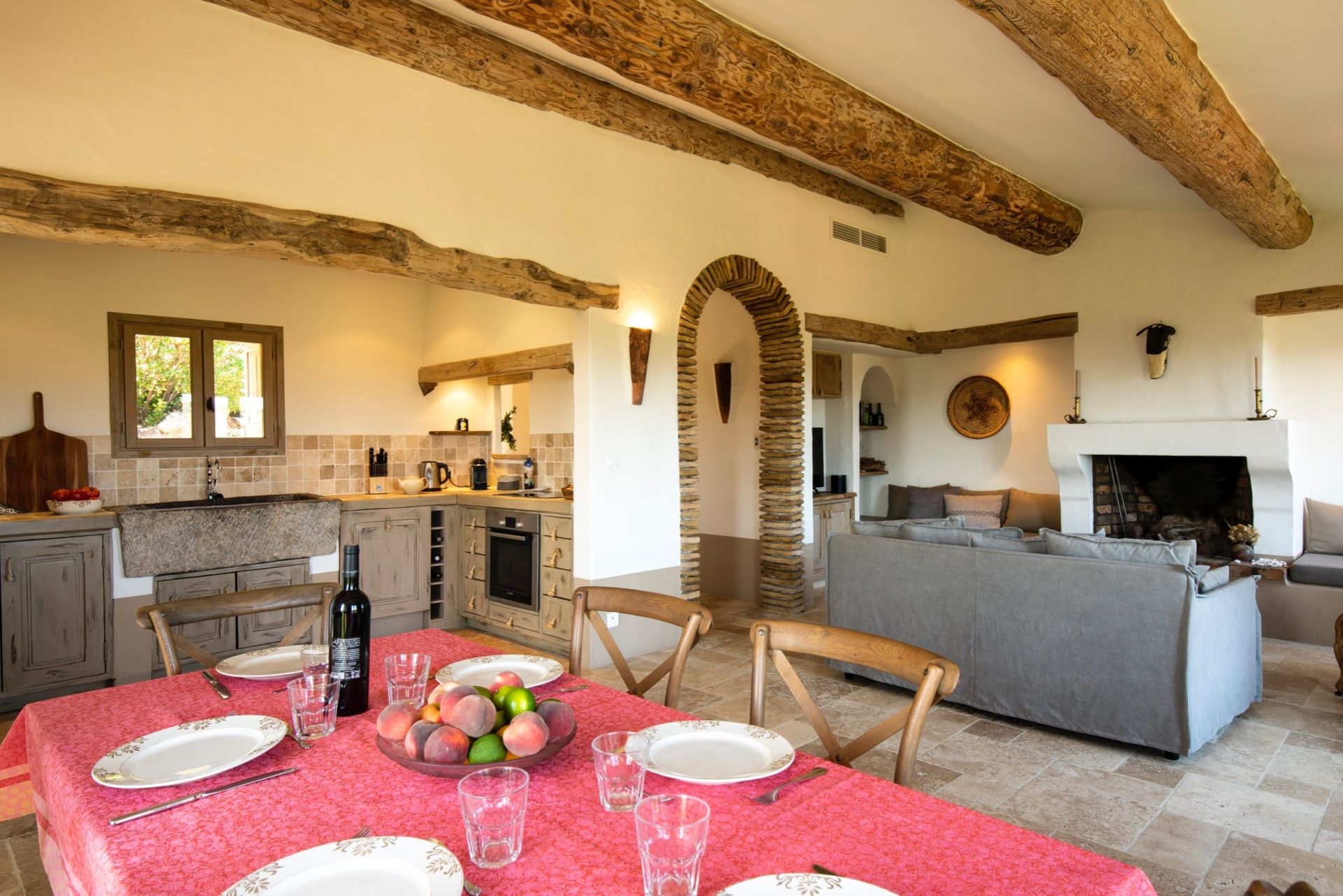 villa de luxe 5 Pièces en location saisonnière sur PORTO VECCHIO (20137)