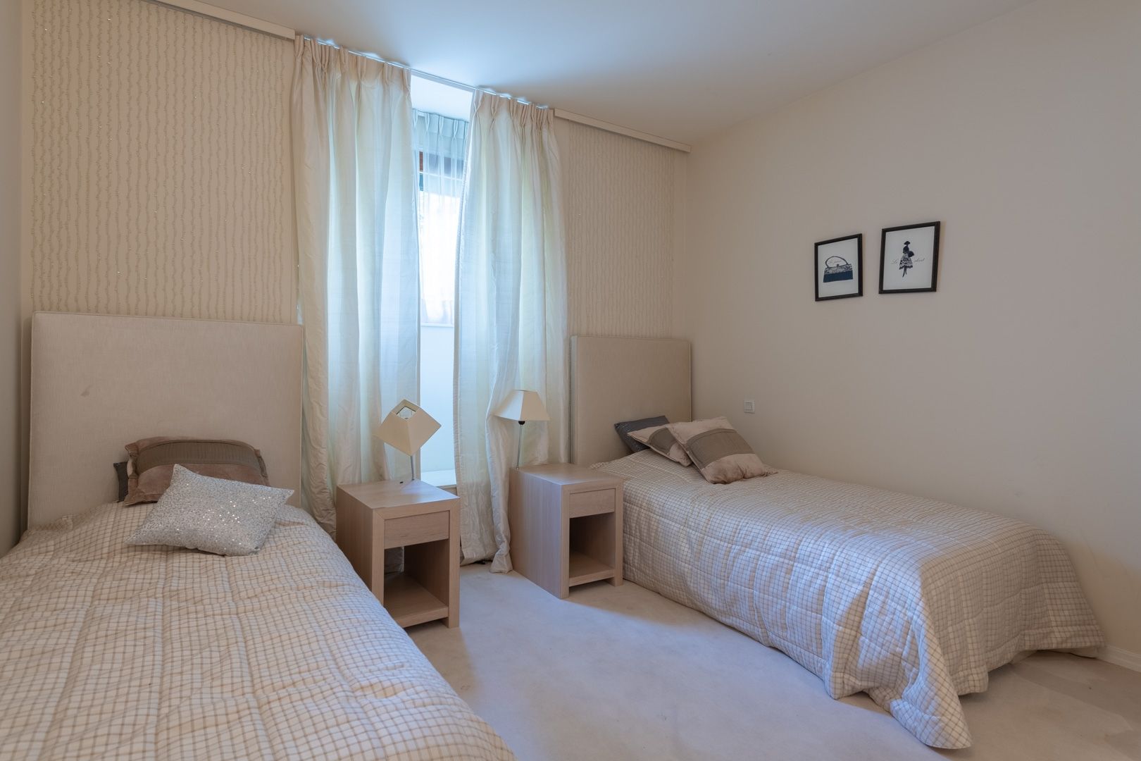 luxury apartment 6 Rooms for sale on EVIAN LES BAINS (74500)