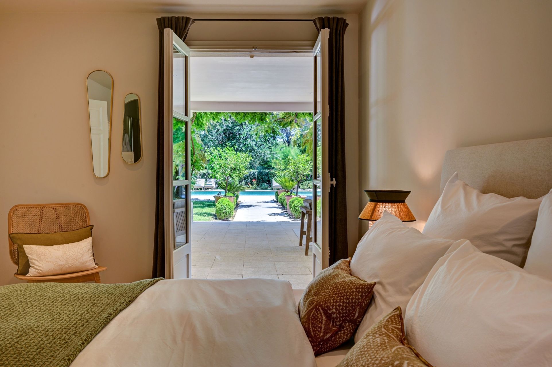 luxury house 17 Rooms for seasonal rent on AIX EN PROVENCE (13100)