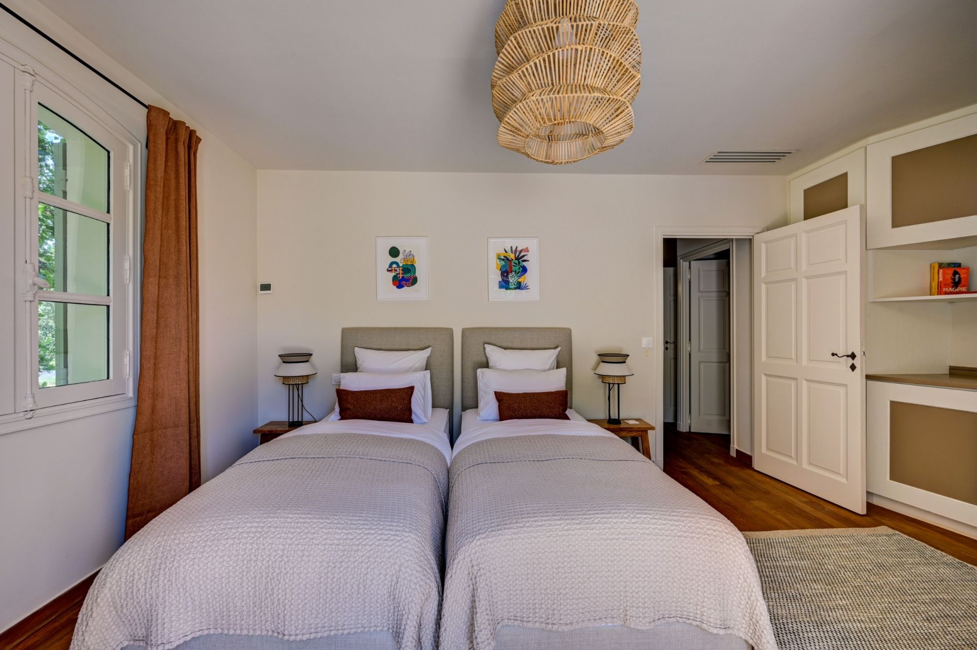 luxury house 17 Rooms for seasonal rent on AIX EN PROVENCE (13100)