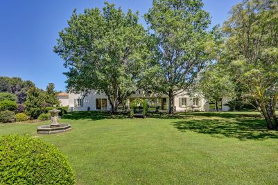 Rental Luxury house Aix-en-Provence 17 Rooms 660 m²