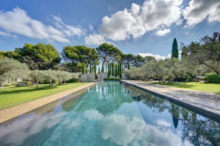 mas 10 Pièces en location saisonnière sur ST REMY DE PROVENCE (13210)