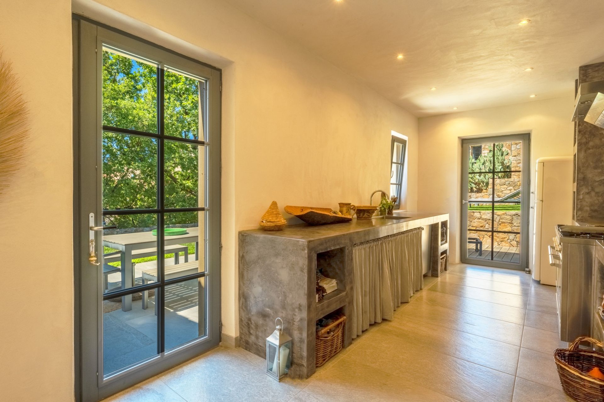 villa de luxe 6 Pièces en location saisonnière sur PIGNA (20220)